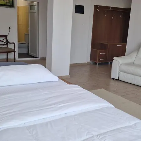 Sunrise Lindita Apartment *